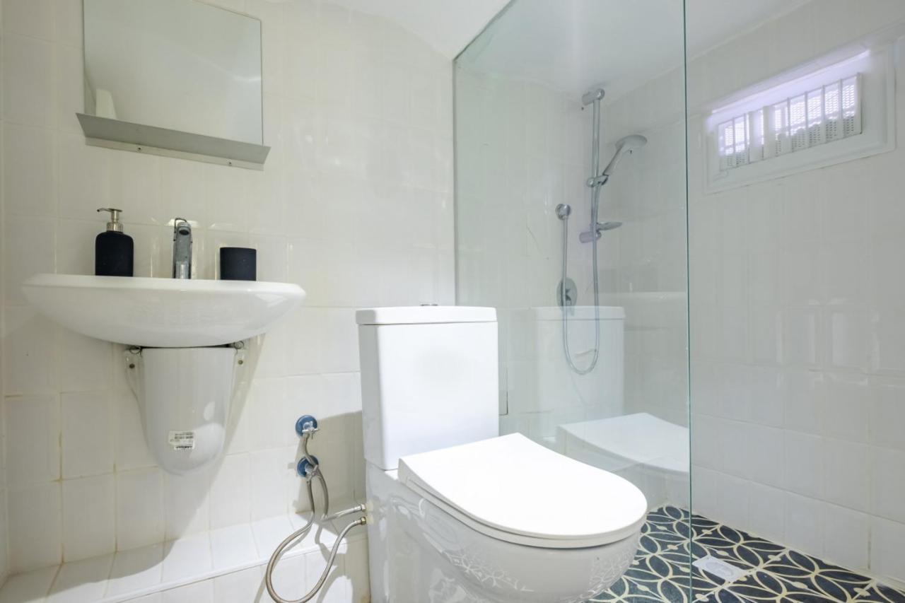 Vibrant Flat 5 Minutes Walk To Istiklal In Beyoglu Apartment Истанбул Екстериор снимка