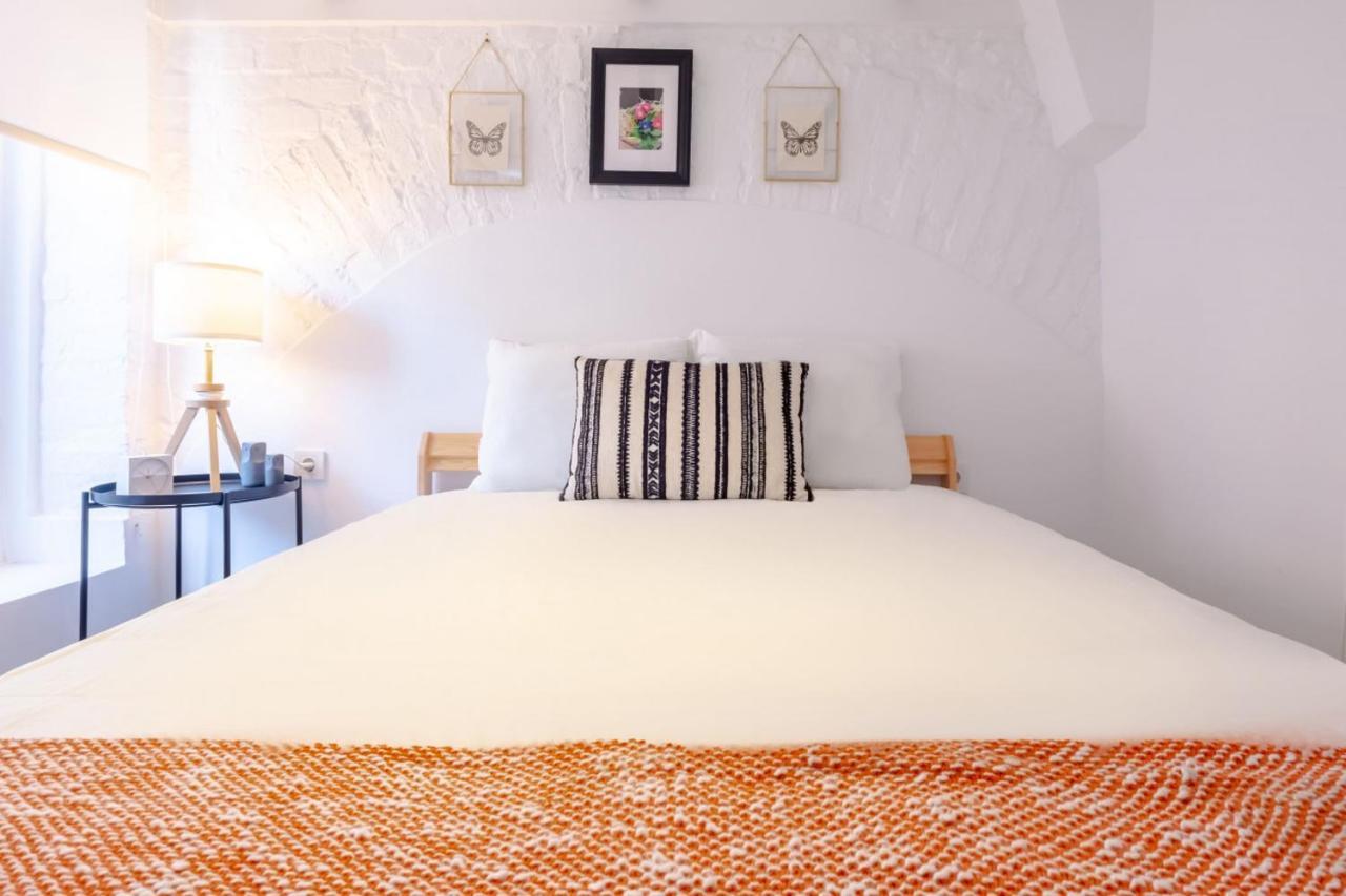 Vibrant Flat 5 Minutes Walk To Istiklal In Beyoglu Apartment Истанбул Екстериор снимка